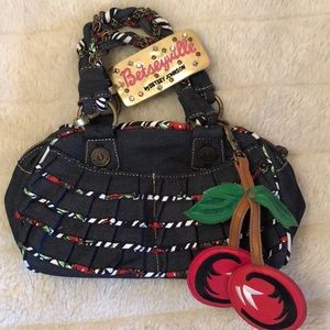 Betseyville Cherry 🍒 Purse